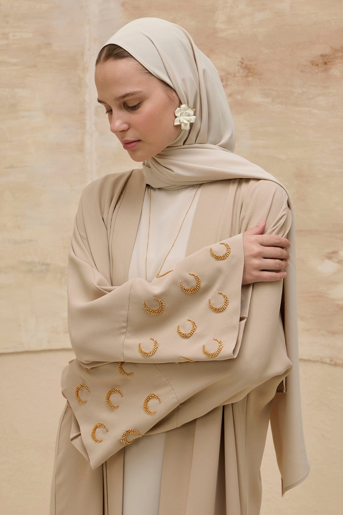 Ramazan Kerim Yazılı Gold Hilal İşlemeli Geniş Kol Uzun Vizon Abaya