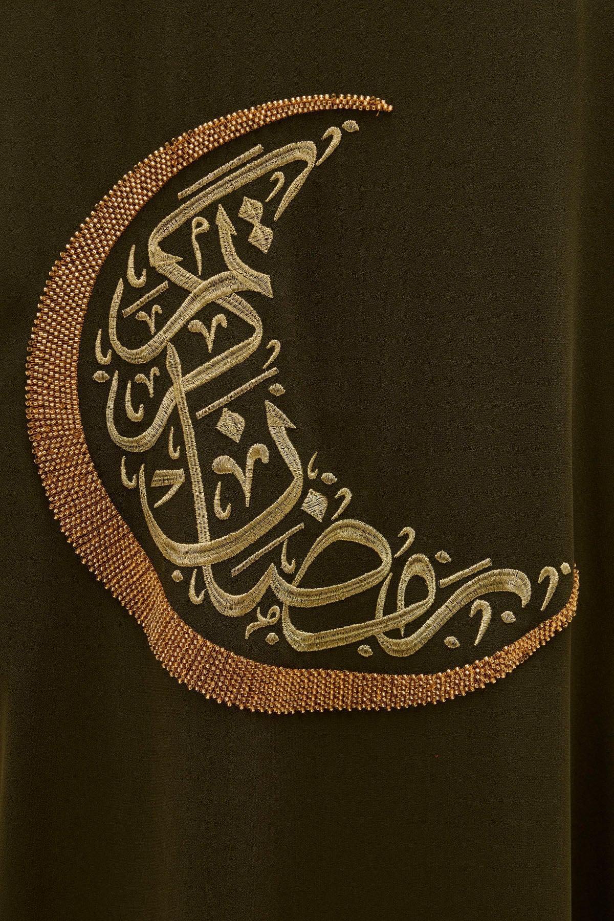 Ramazan Kerim Yazılı Gold Hilal İşlemeli Geniş Kol Uzun Haki Abaya - VIADEL Atelier