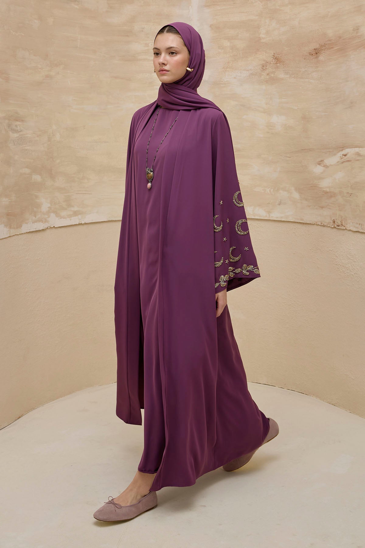 Gold Hilal Yıldız Nakışlı Tesettür Geniş Kol Uzun Mor Abaya