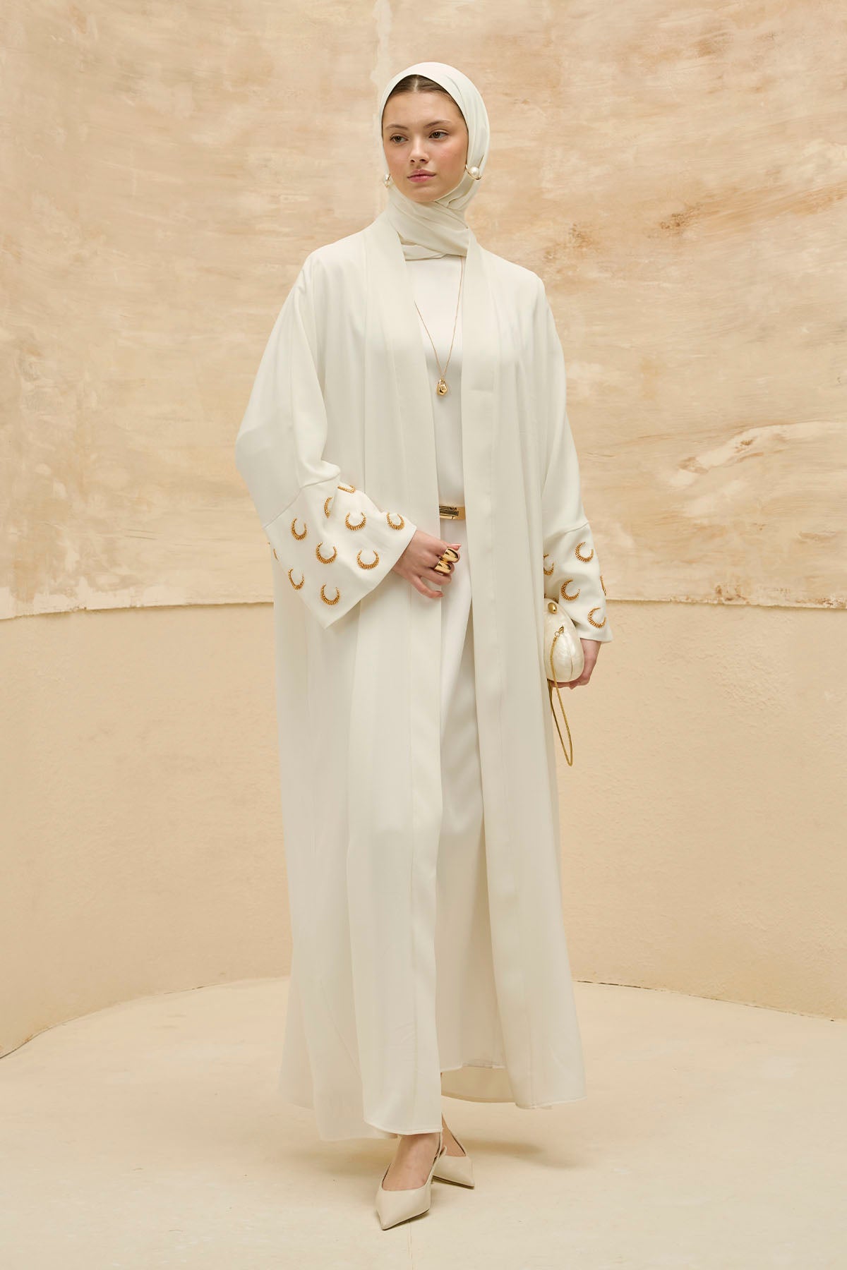 Ramazan Kerim Yazılı Gold Hilal İşlemeli Geniş Kol Uzun Beyaz Abaya