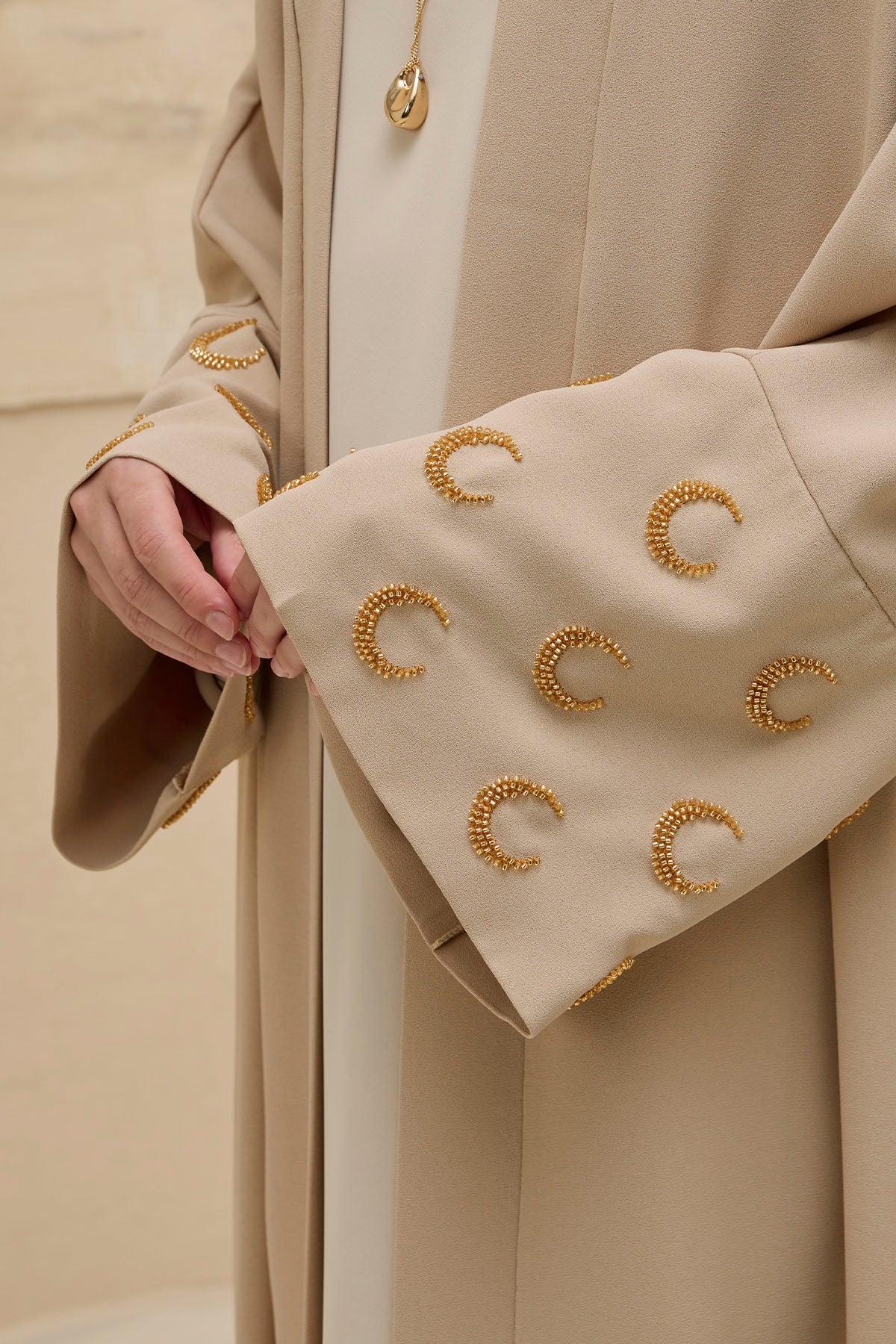 Ramazan Kerim Yazılı Gold Hilal İşlemeli Geniş Kol Uzun Vizon Abaya - VIADEL Atelier