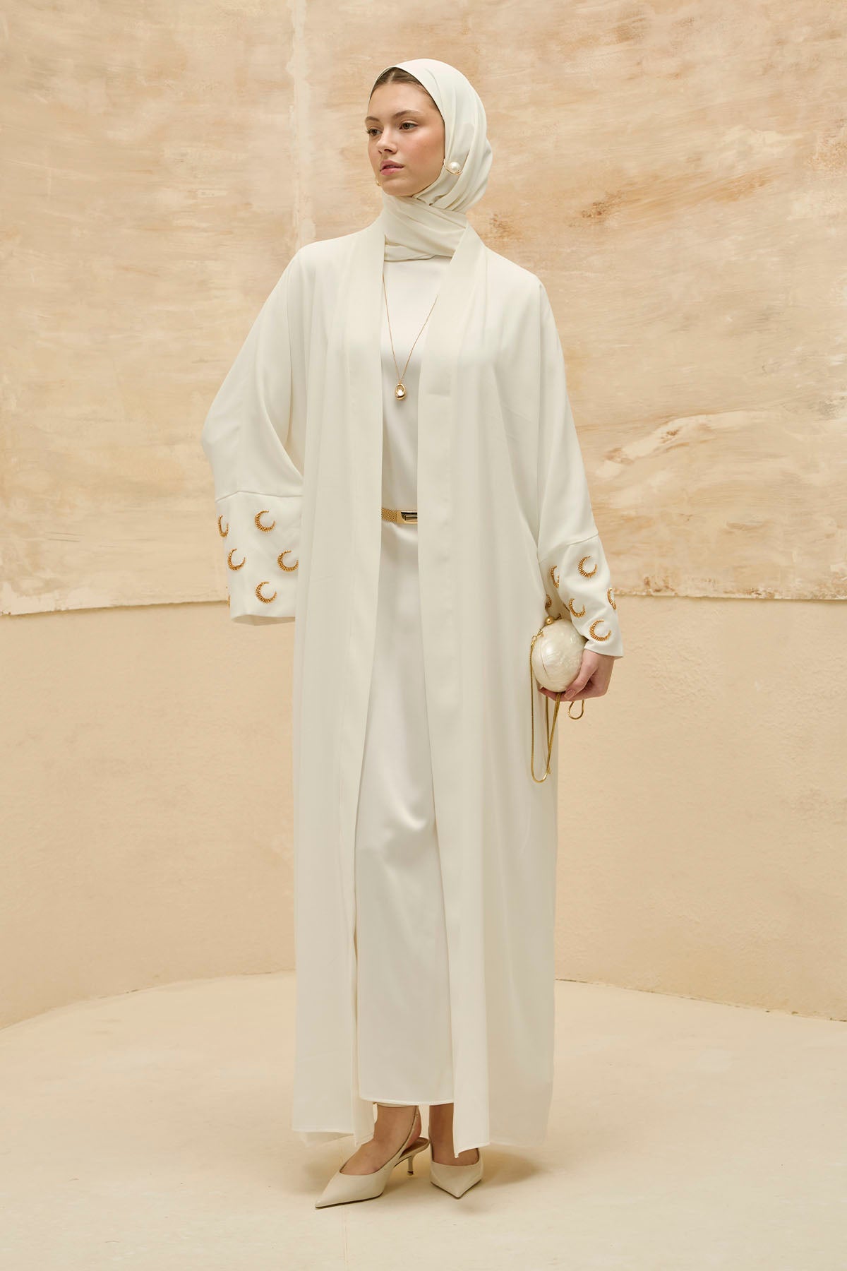 Ramazan Kerim Yazılı Gold Hilal İşlemeli Geniş Kol Uzun Beyaz Abaya