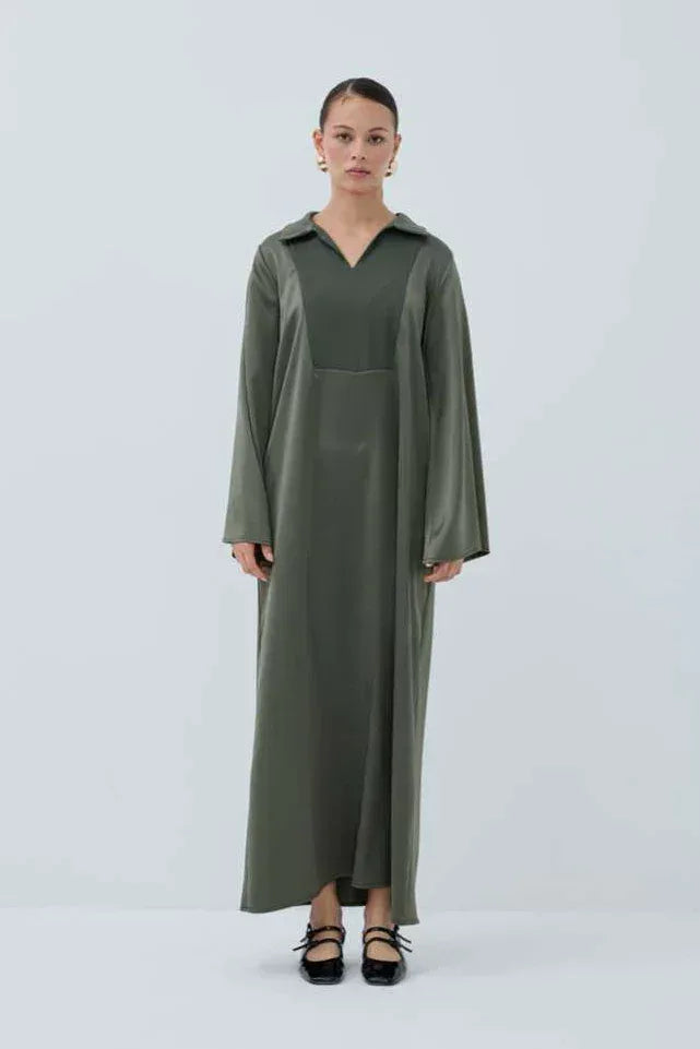 Haidah Yakalı Saten Elbise - VIADEL Atelier