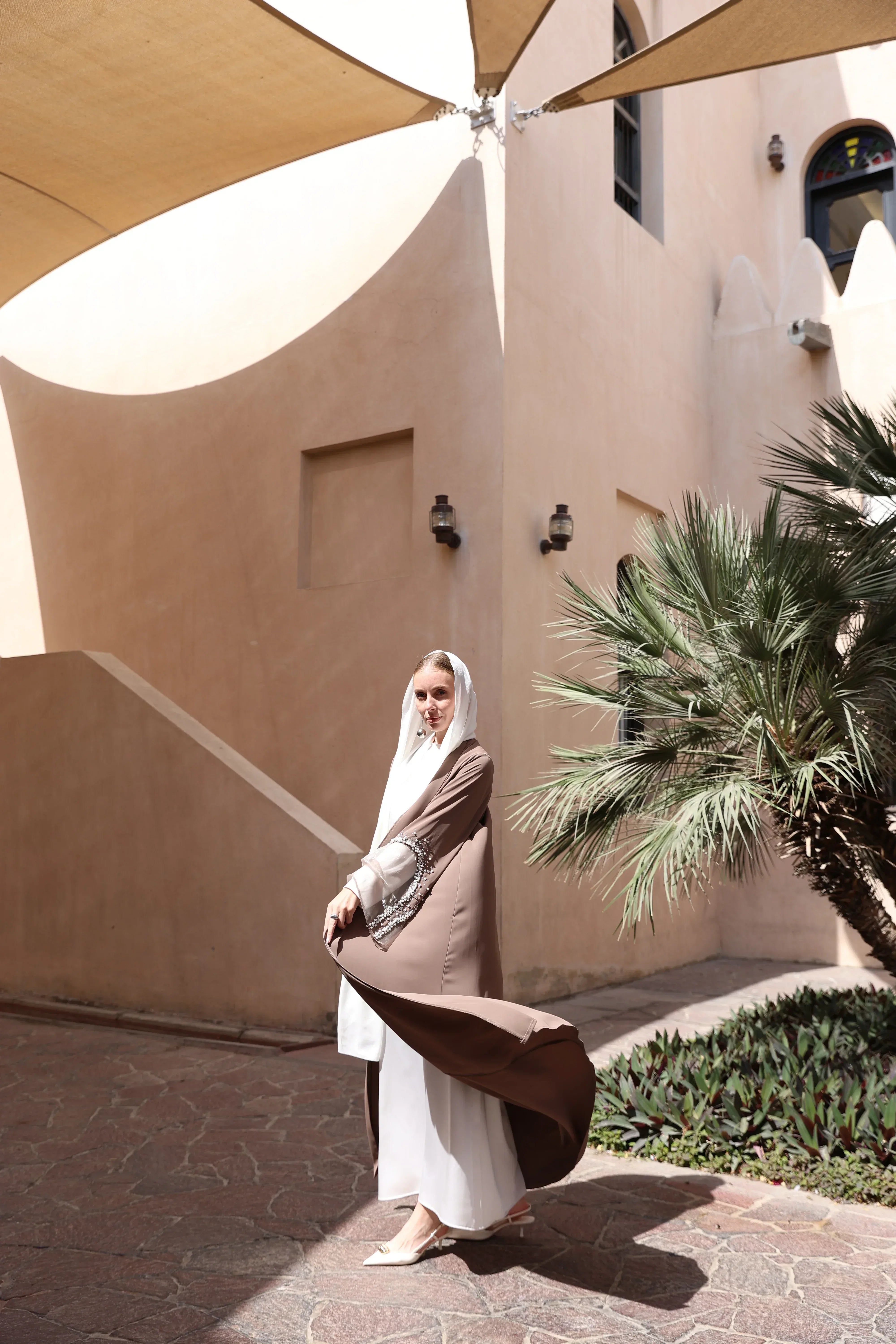 İnci Organize Kol Detaylı Abaya - VIADEL Atelier