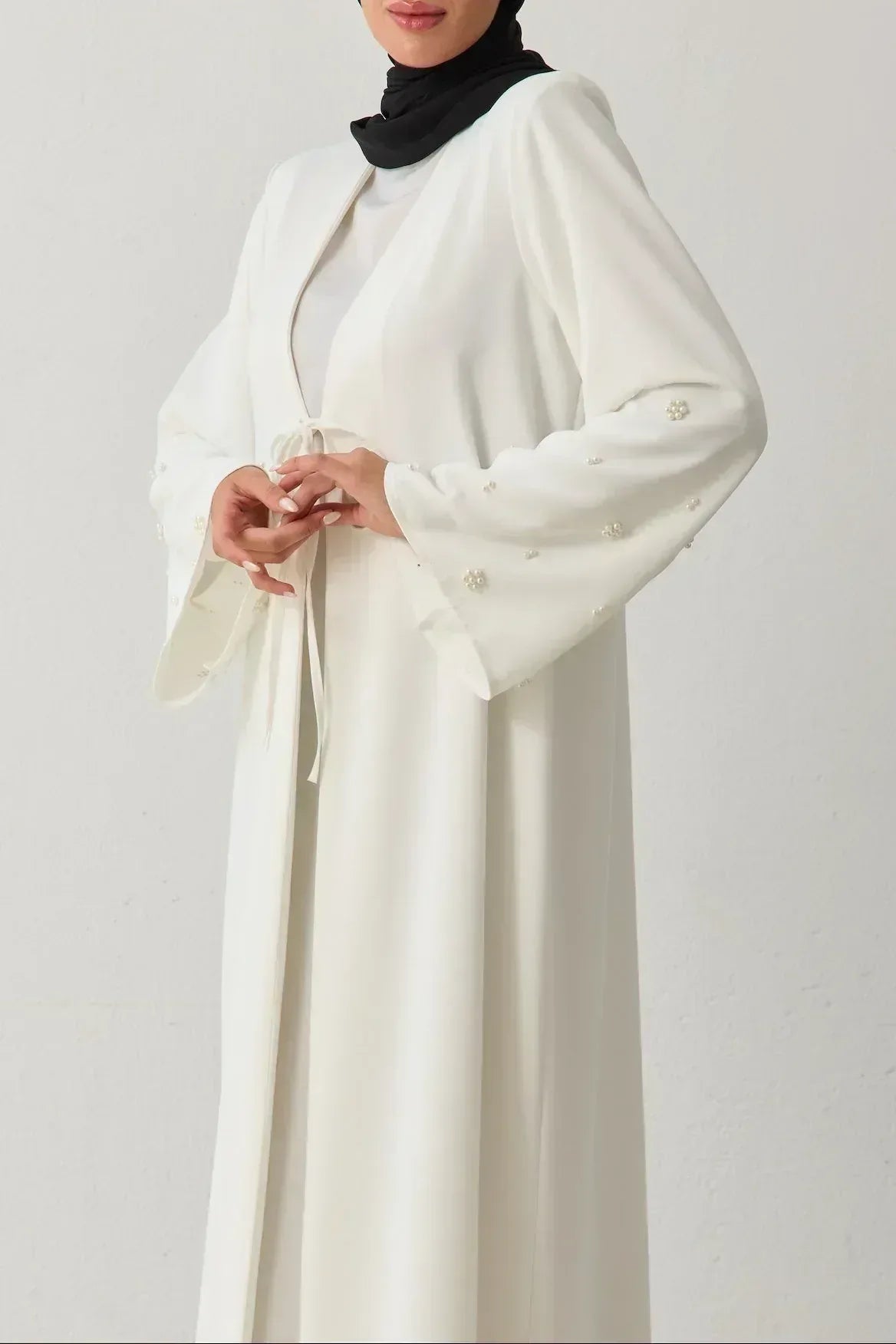 İnci Kol Detay Kuşaklı Abaya - VIADEL Atelier