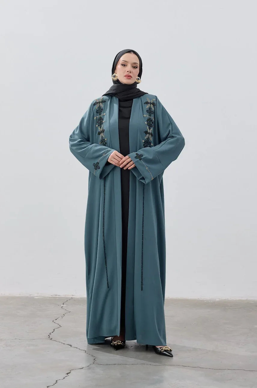 El İşlemeli Boncuk Detaylı Abaya - VIADEL Atelier