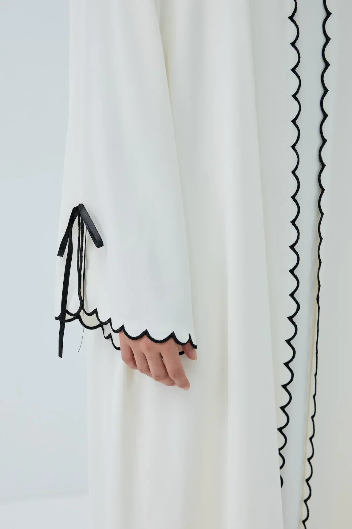 Lazer Nakışlı Abaya Takım - VIADEL Atelier