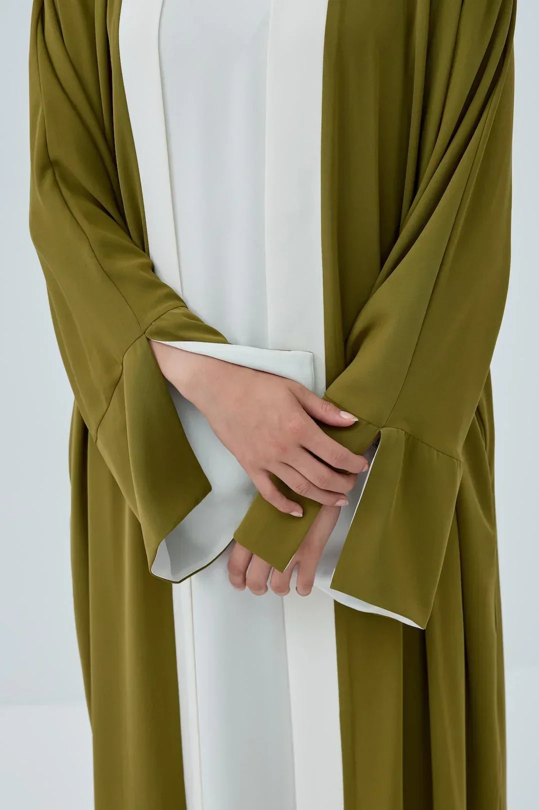 Kol Yırtmaçlı Abaya Takım - VIADEL Atelier