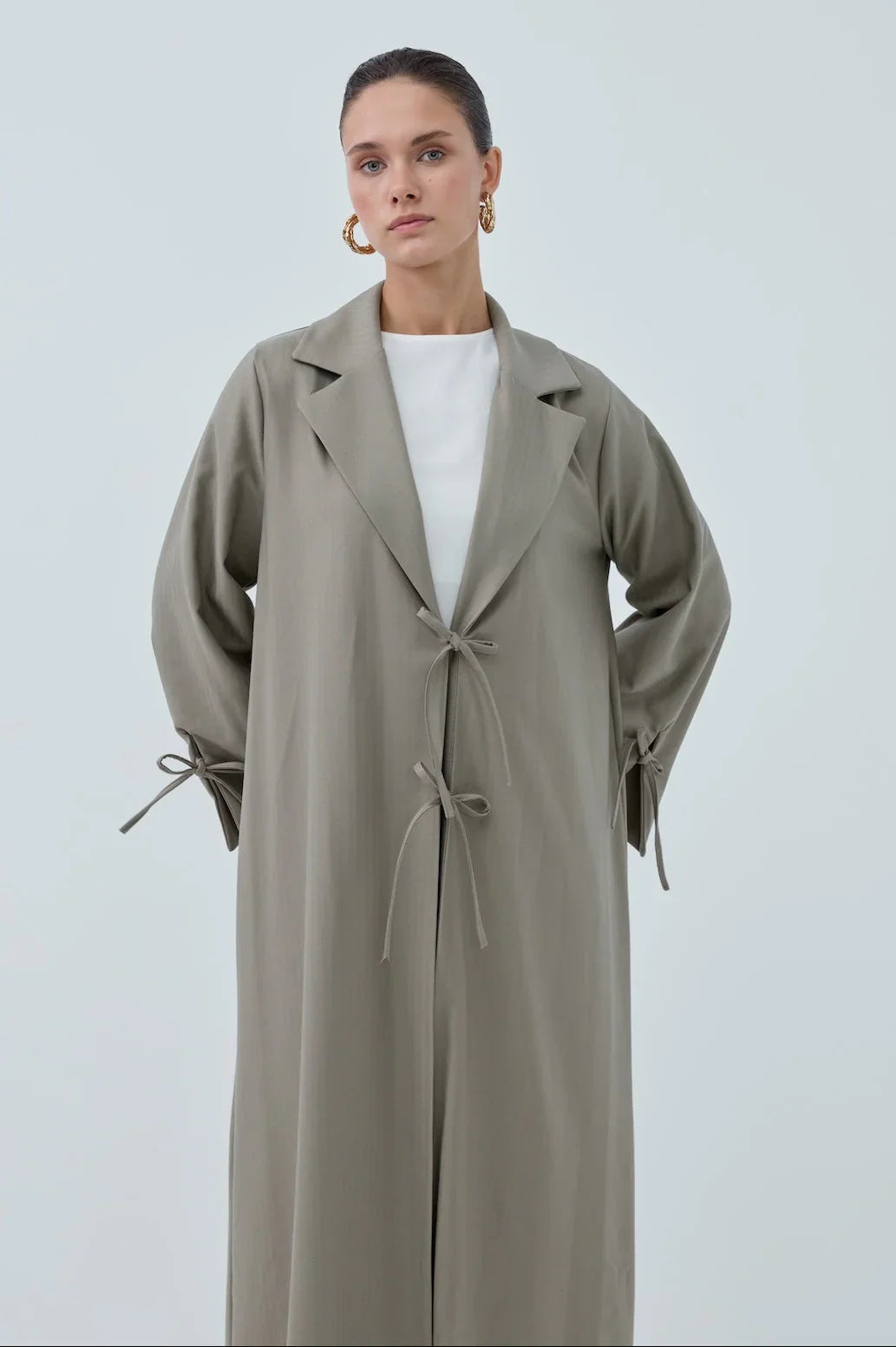 Ön Bağlamalı Abaya