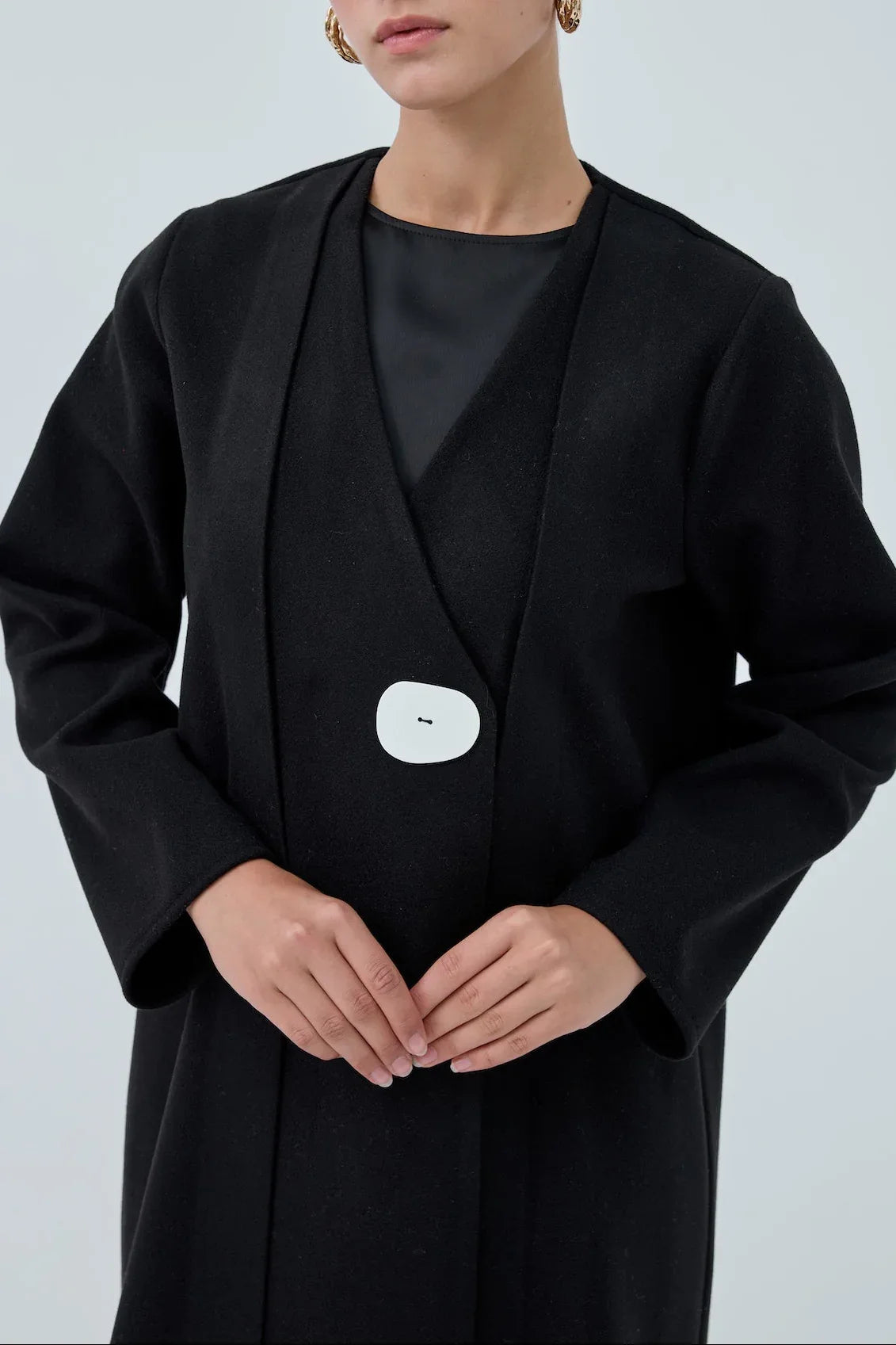 Tek Düğmeli Kış Kaşe Abaya - VIADEL Atelier