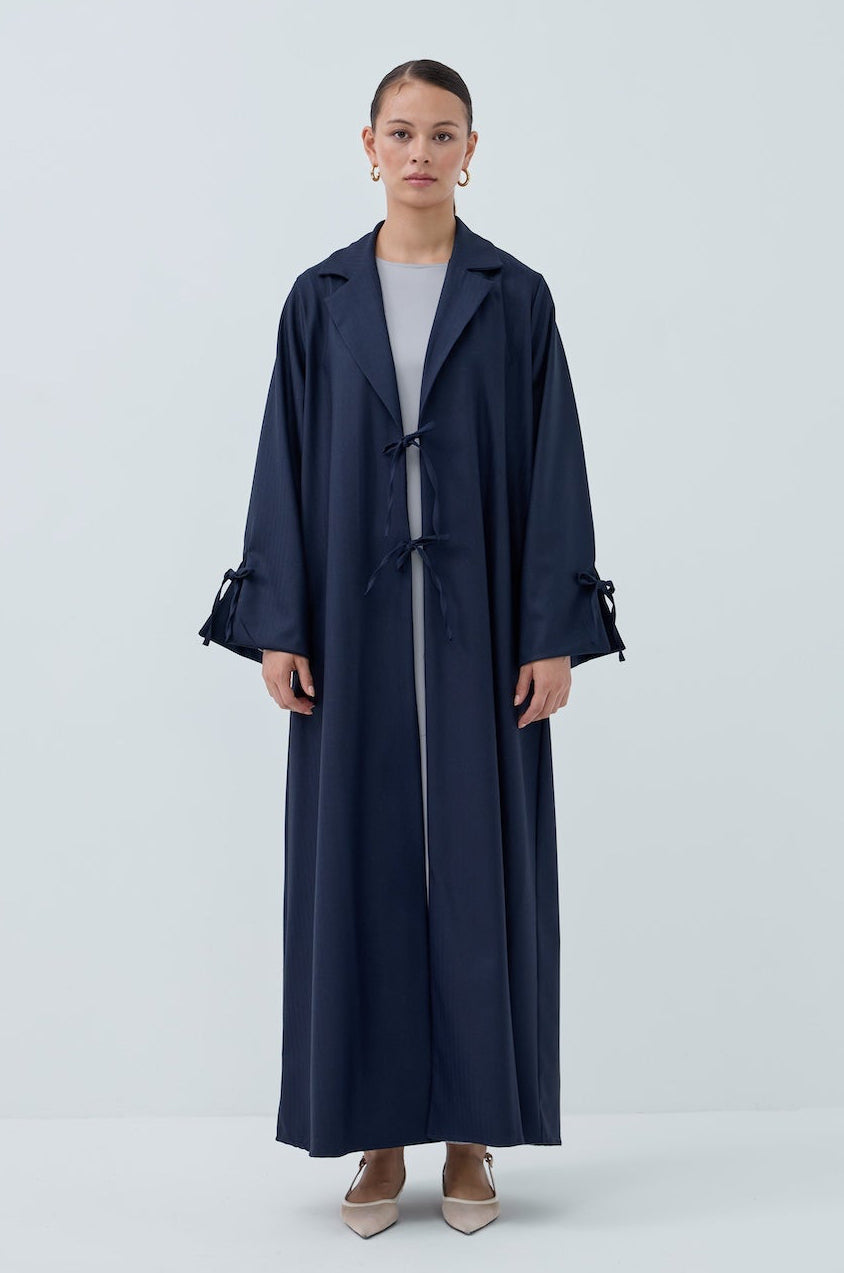 Ön Bağlamalı Abaya