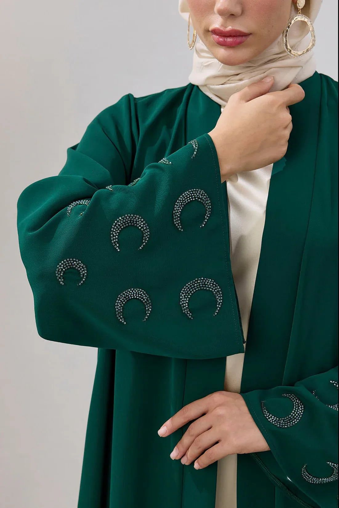 Boncuk Hilal Kol Detay Abaya - VIADEL Atelier