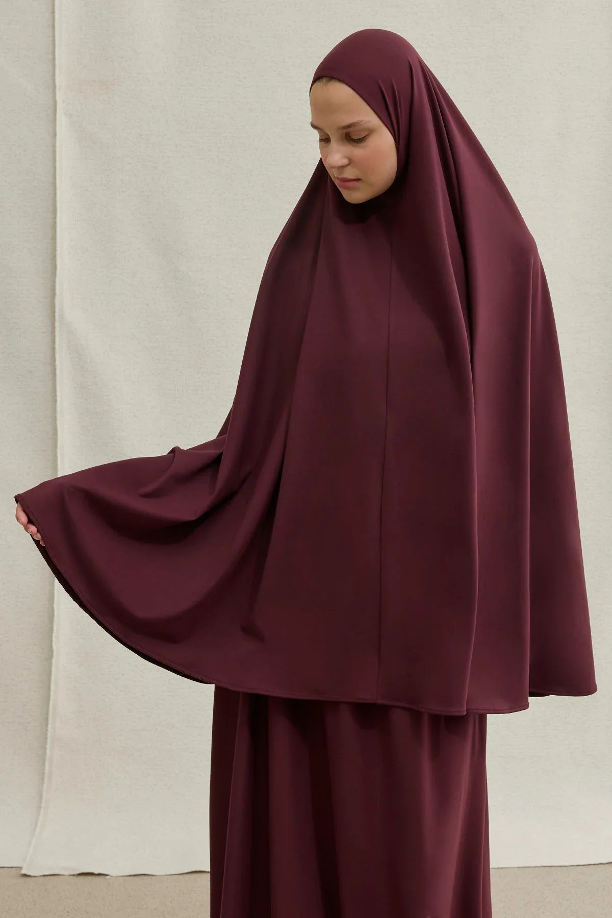 Harem Fluid Khimar Plum Two-Piece Set