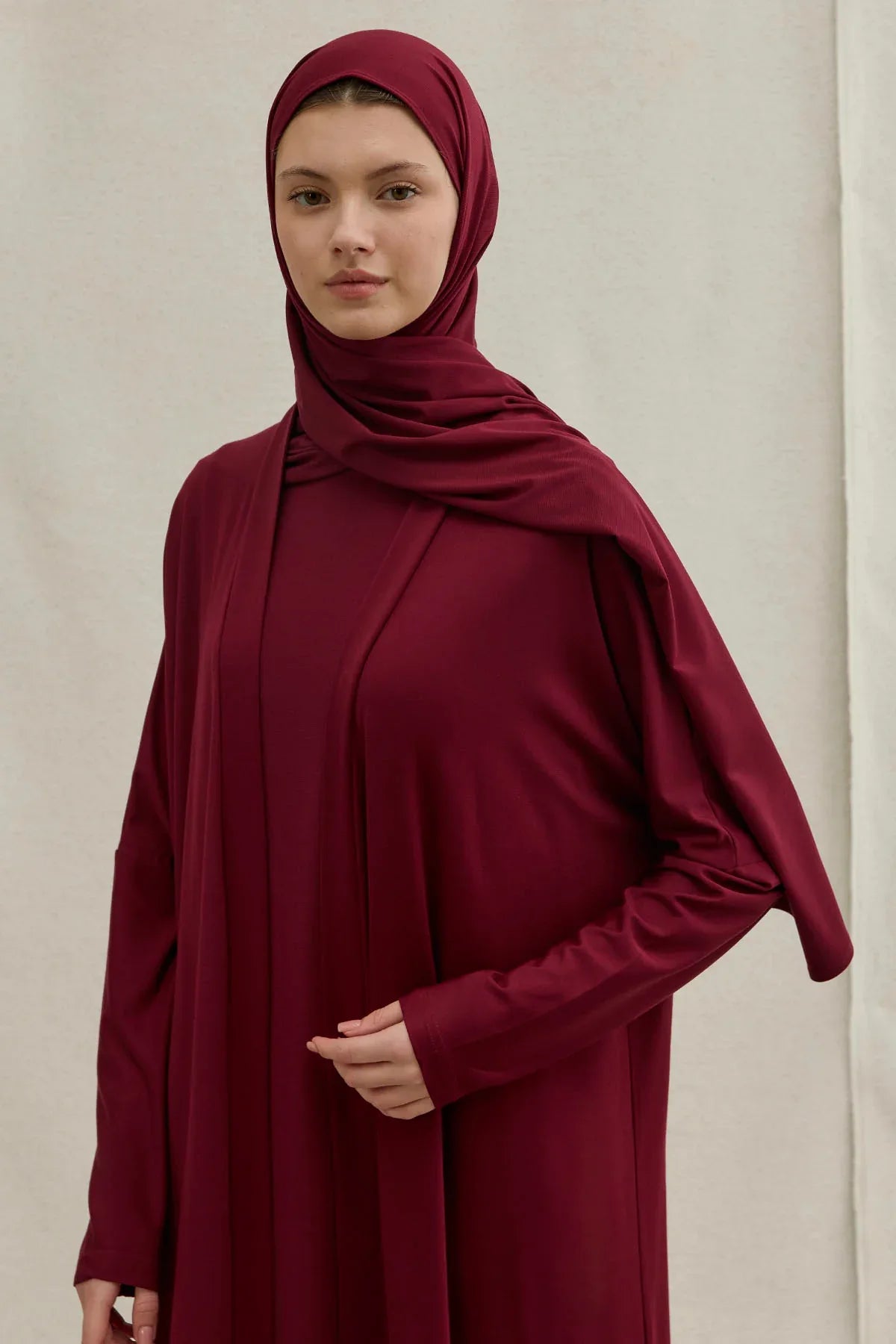 Active Modest Sports Burgundy Two-Piece Abaya Set