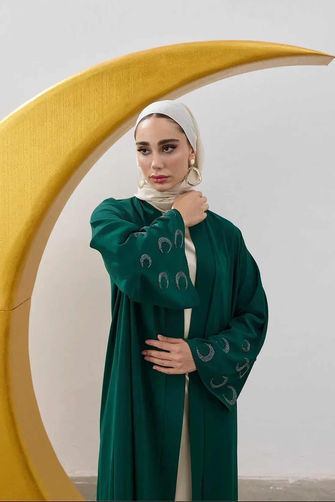 Boncuk Hilal Kol Detay Abaya - VIADEL Atelier
