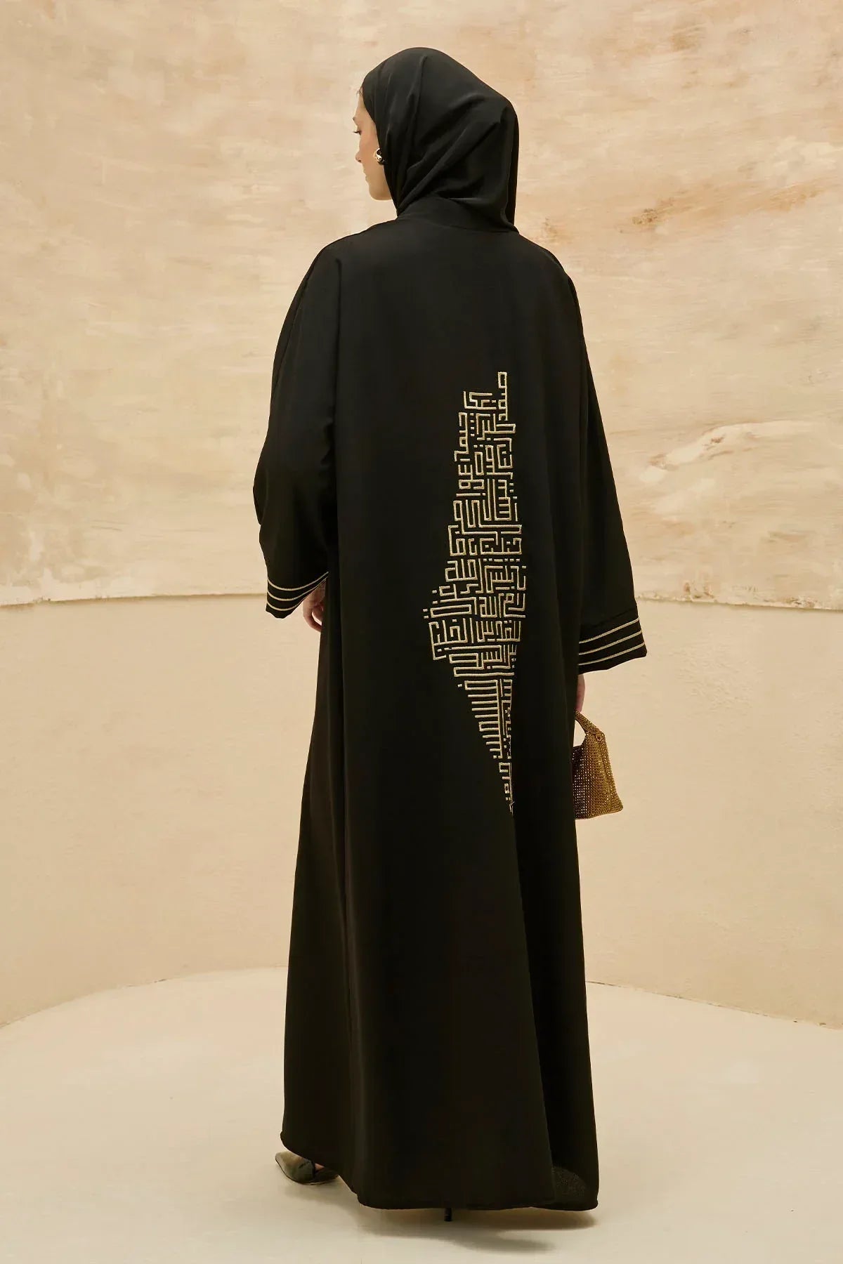 Tasarım Sırt Geometrik Şehir Haritalı Nakış İşlemeli Siyah Abaya