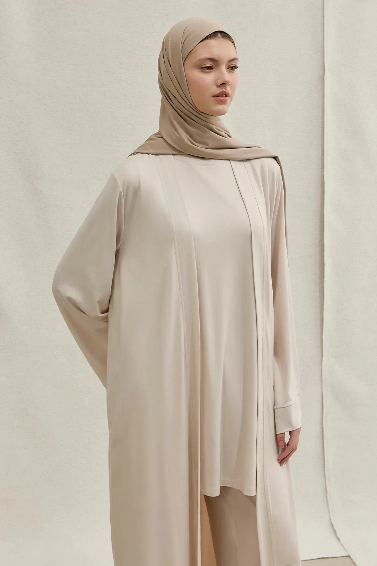 Actıve Modest Spor Ekru Üçlü Abaya Takım