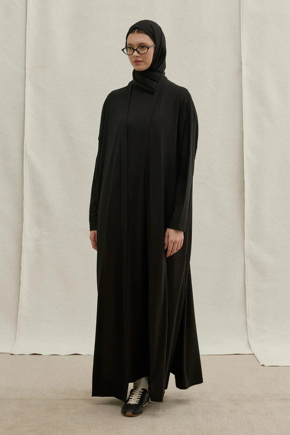 Active Modest Sport Black Two-Piece Abaya Set