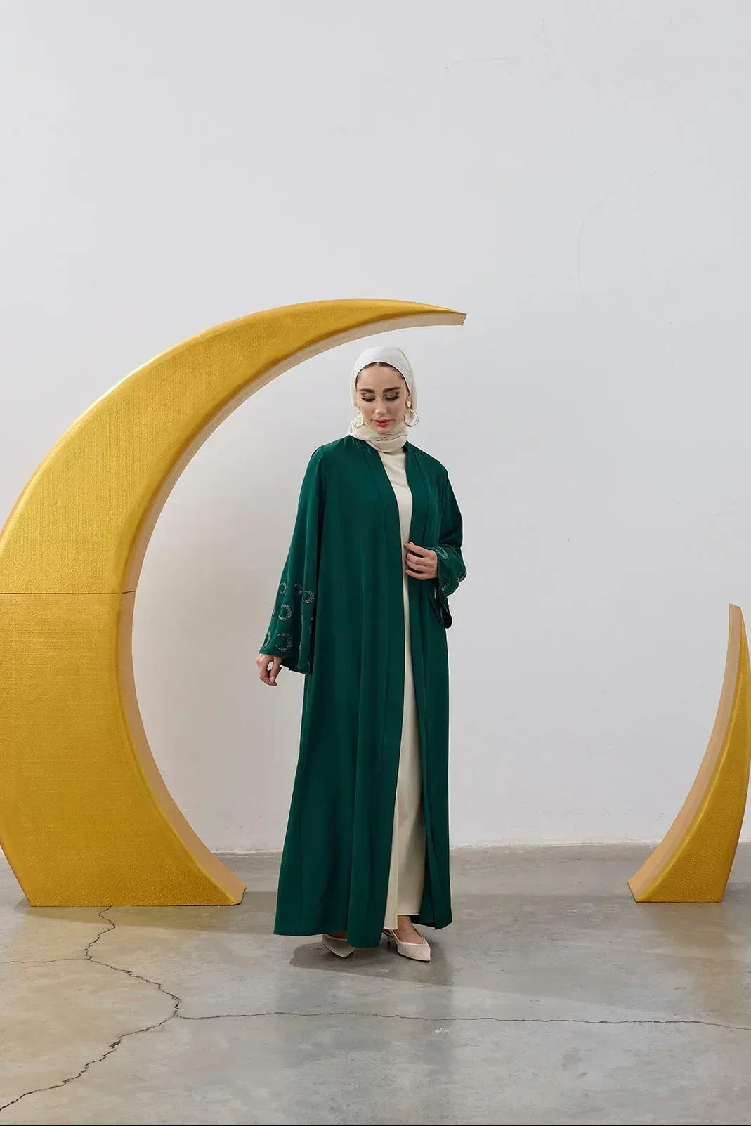 Boncuk Hilal Kol Detay Abaya - VIADEL Atelier