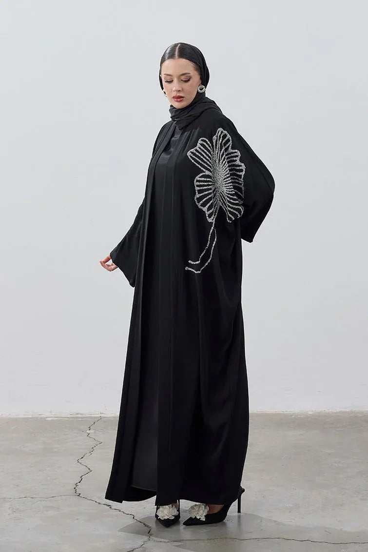 Taş İşlemeli Büyük Çiçek Siyah Abaya - VIADEL Atelier