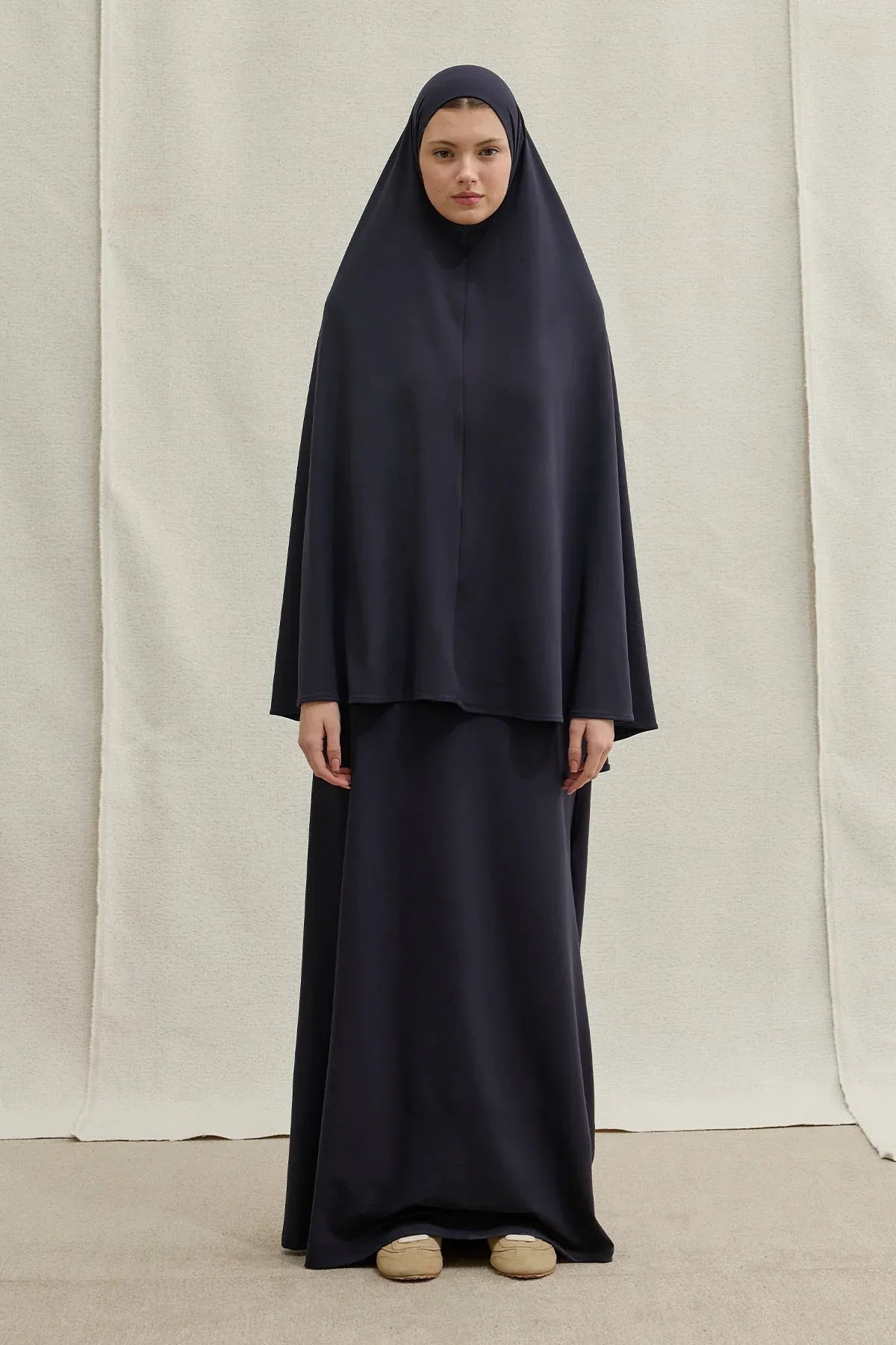 Harem Akışkan Khimar Lacivert İkili Takım