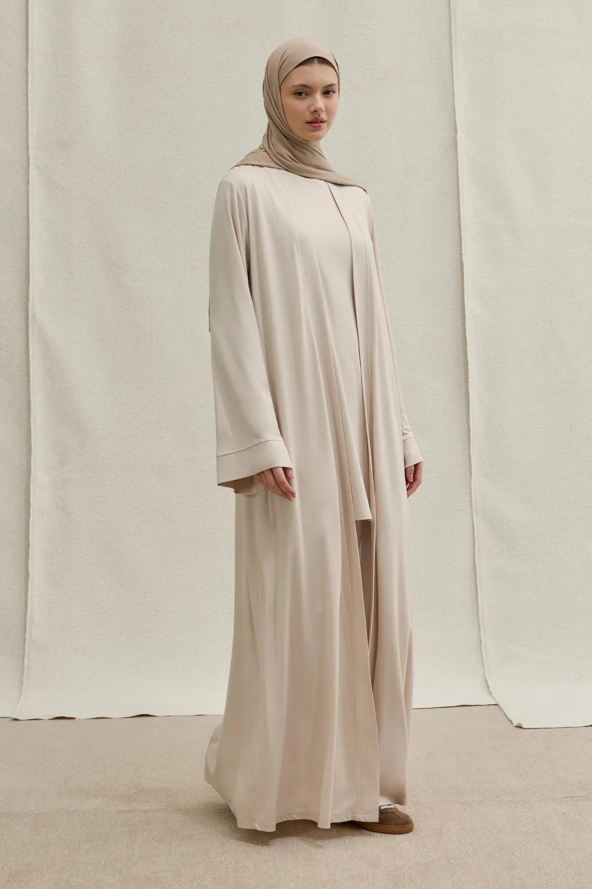 Actıve Modest Spor Ekru Üçlü Abaya Takım