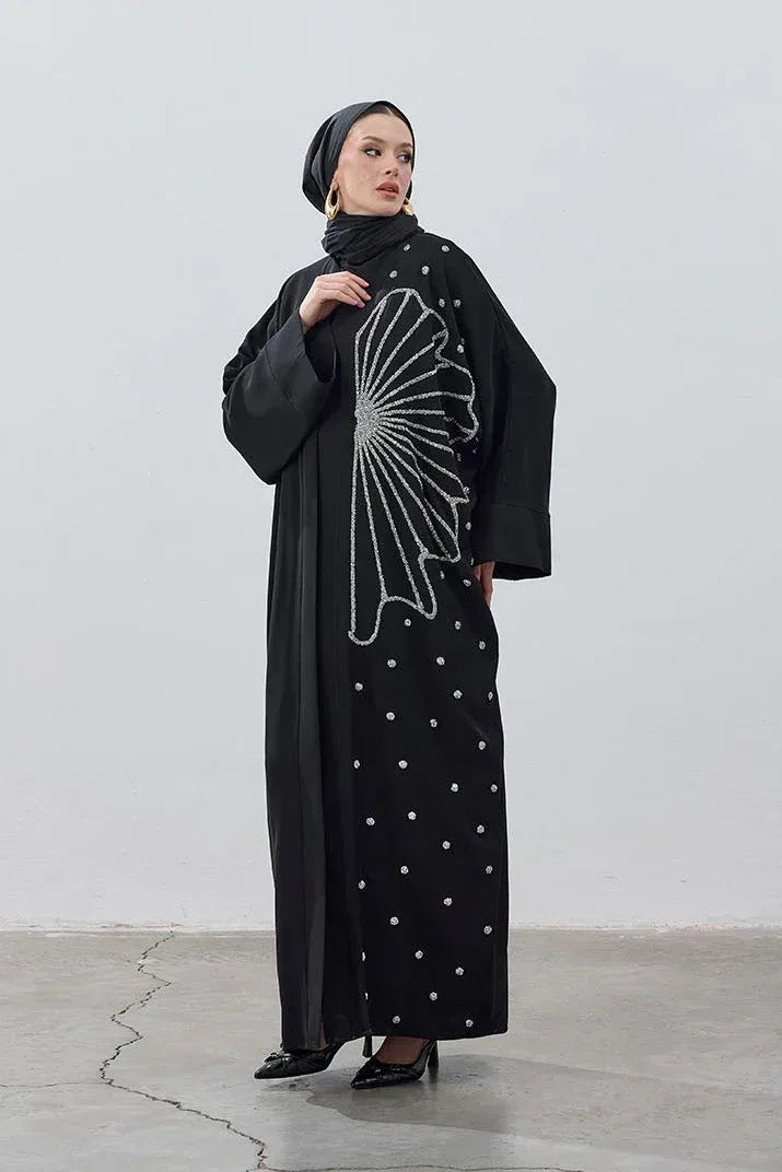Damla Taş işlemeli Yarım Çiçek Siyah Abaya - VIADEL Atelier
