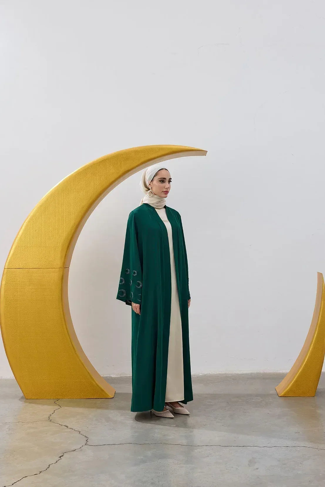Boncuk Hilal Kol Detay Abaya - VIADEL Atelier