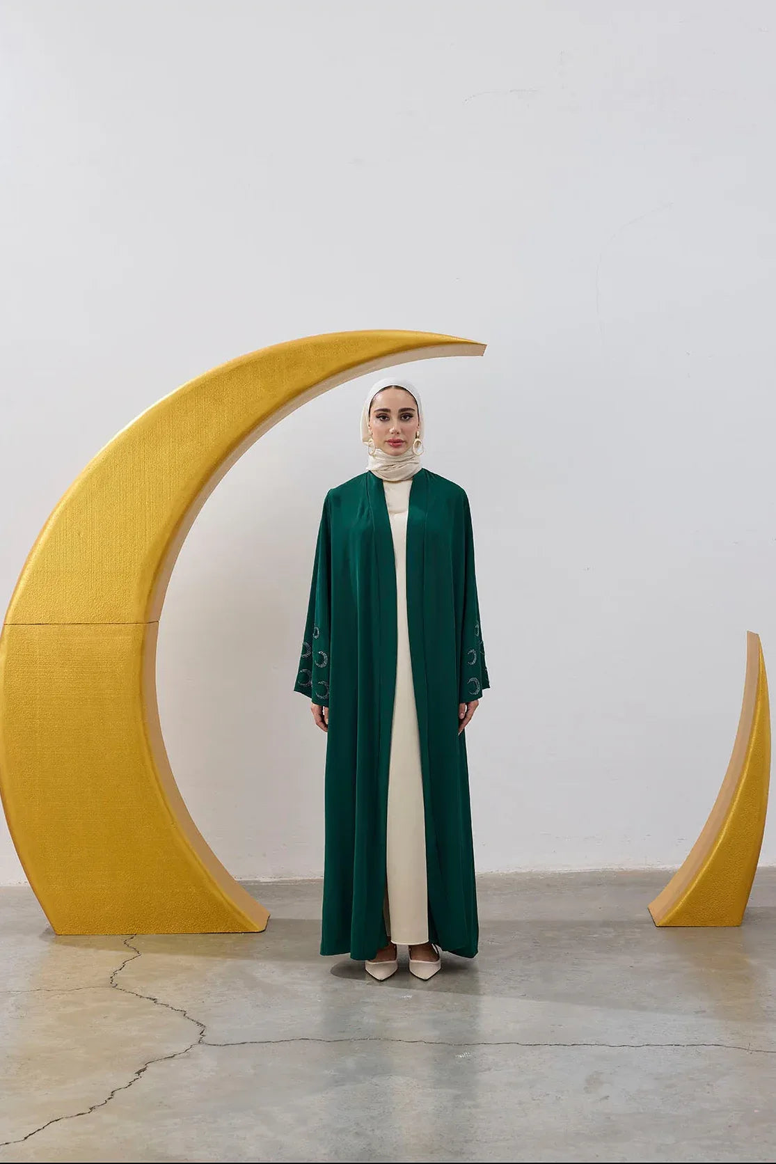 Boncuk Hilal Kol Detay Abaya - VIADEL Atelier