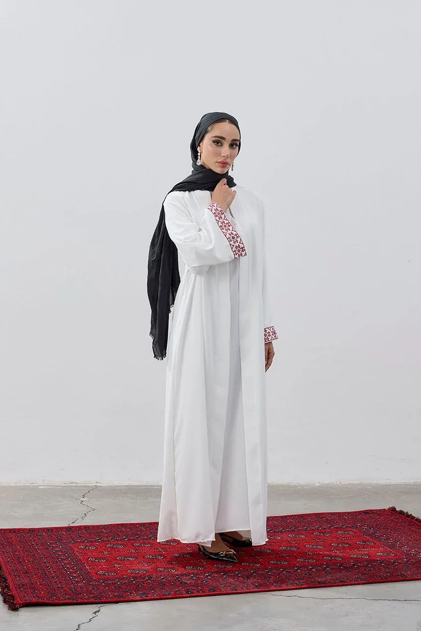 Beyaz Dubai Kumaş Kırmızı Harita Nakışlı Abaya - VIADEL Atelier