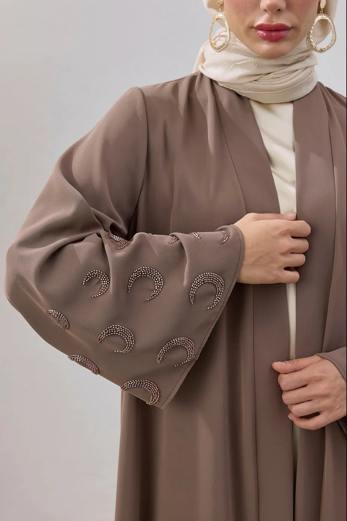 Boncuk Hilal Kol Detay Abaya - VIADEL Atelier