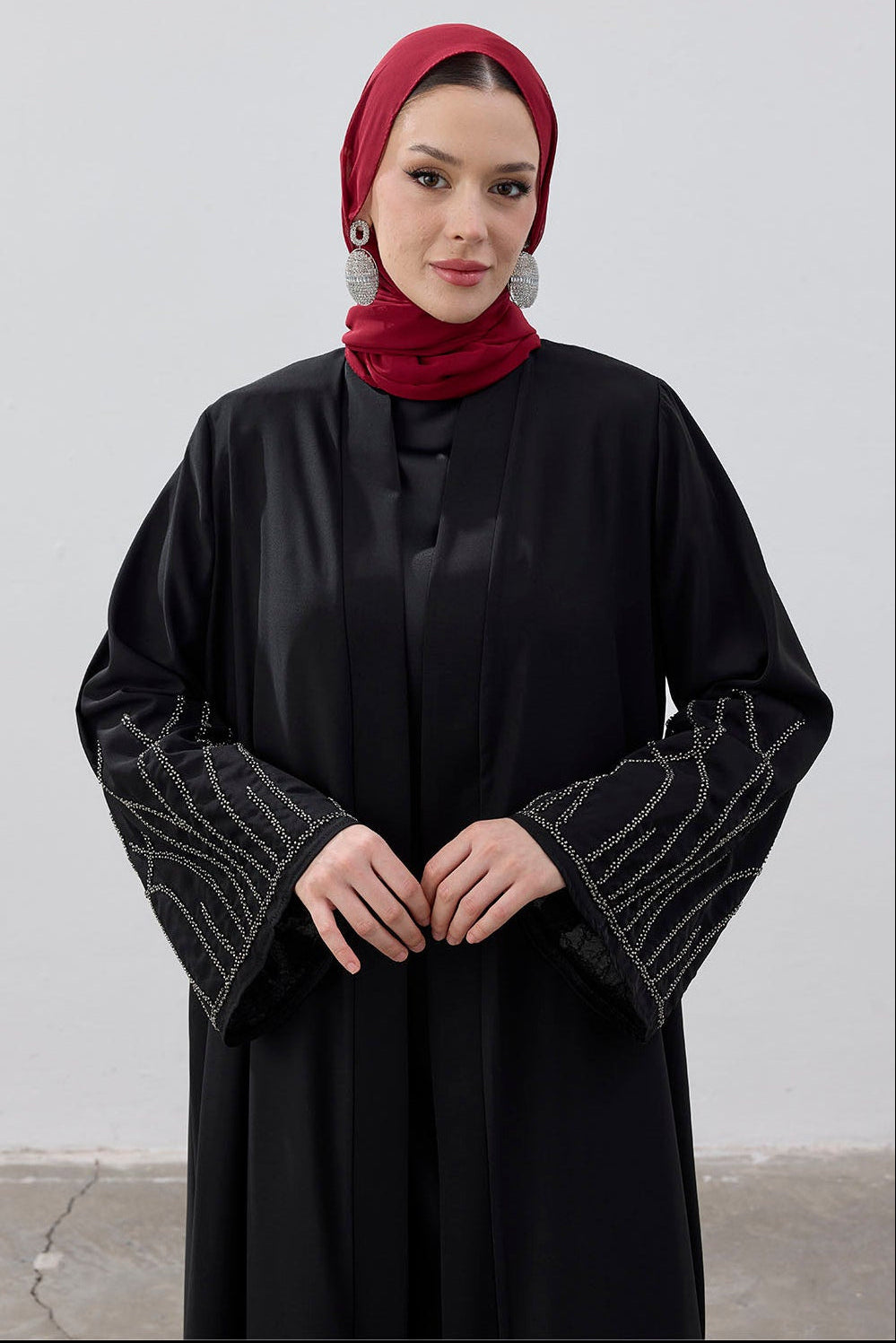 Boncuk Nakışlı Dubai Kumaş Abaya