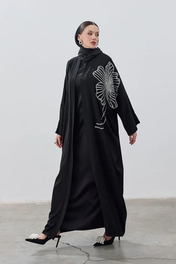 Taş İşlemeli Büyük Çiçek Siyah Abaya - VIADEL Atelier