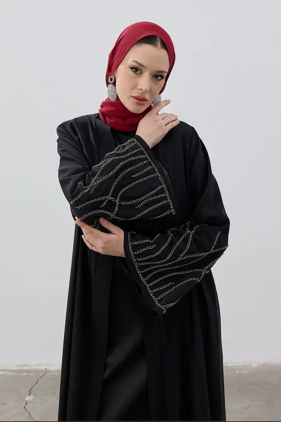Boncuk Nakışlı Dubai Kumaş Abaya - VIADEL Atelier