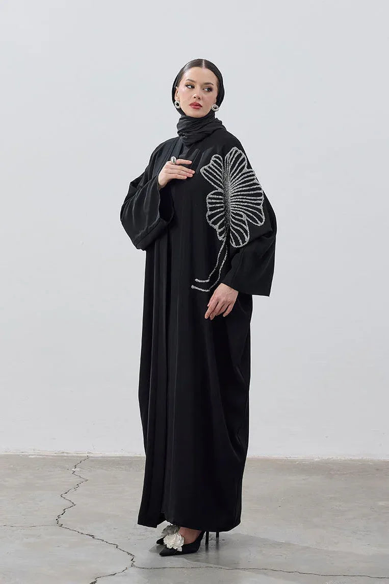 Taş İşlemeli Büyük Çiçek Siyah Abaya - VIADEL Atelier