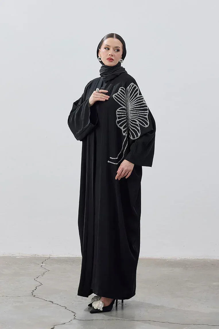 Taş İşlemeli Büyük Çiçek Siyah Abaya - VIADEL Atelier