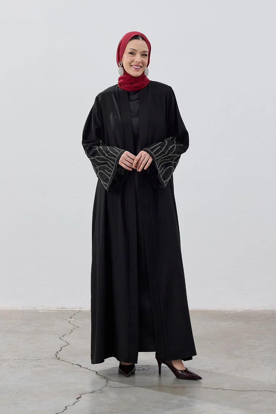Boncuk Nakışlı Dubai Kumaş Abaya - VIADEL Atelier