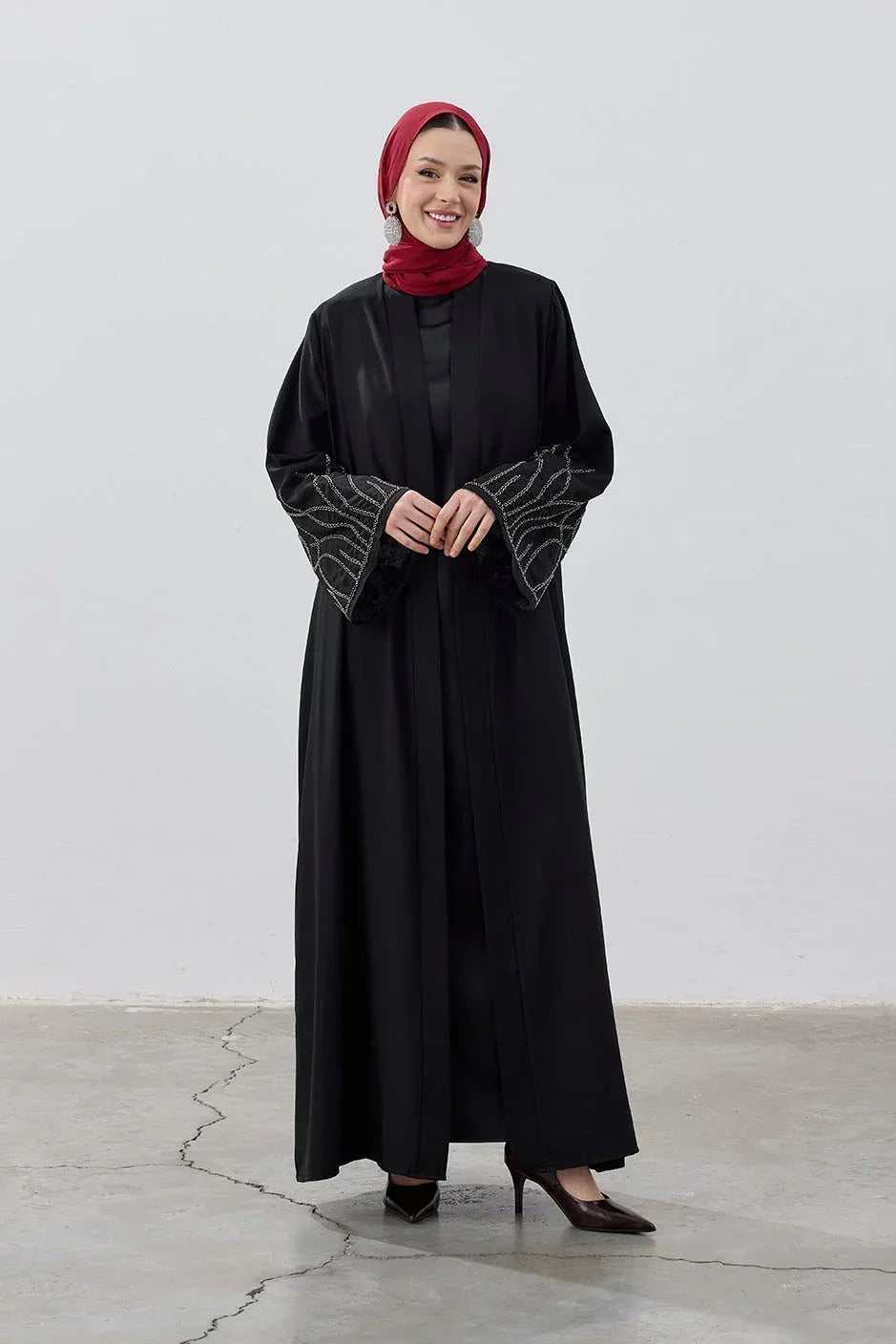 Boncuk Nakışlı Dubai Kumaş Abaya - VIADEL Atelier