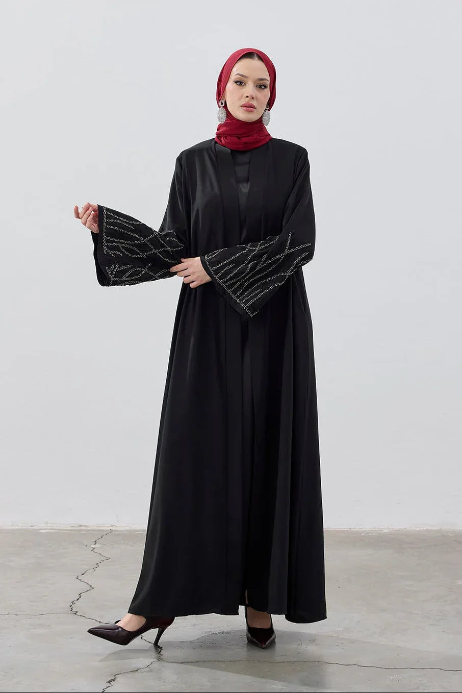 Boncuk Nakışlı Dubai Kumaş Abaya - VIADEL Atelier