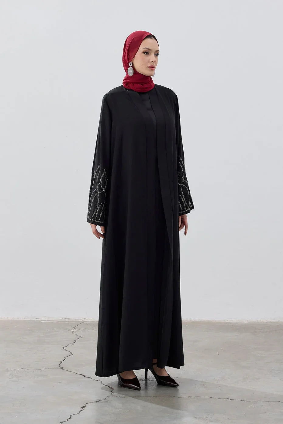 Boncuk Nakışlı Dubai Kumaş Abaya - VIADEL Atelier