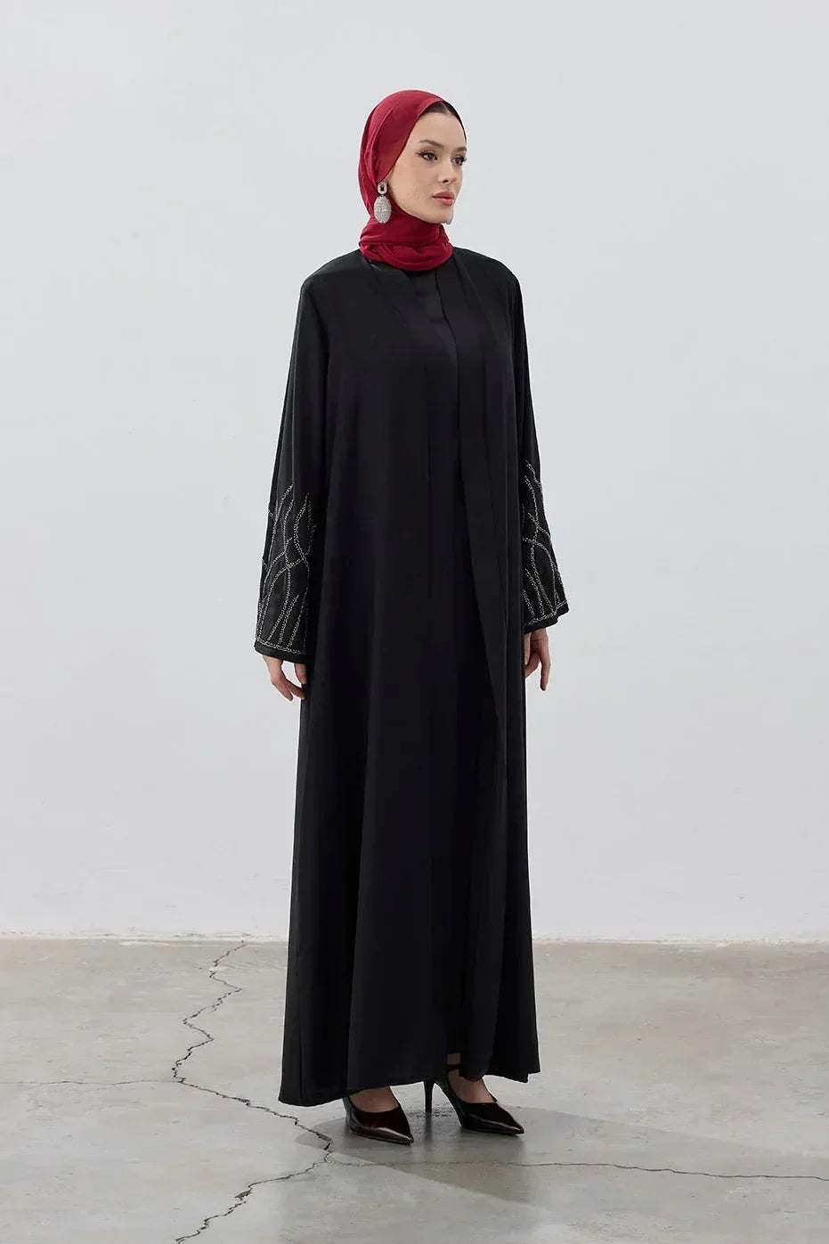 Boncuk Nakışlı Dubai Kumaş Abaya - VIADEL Atelier