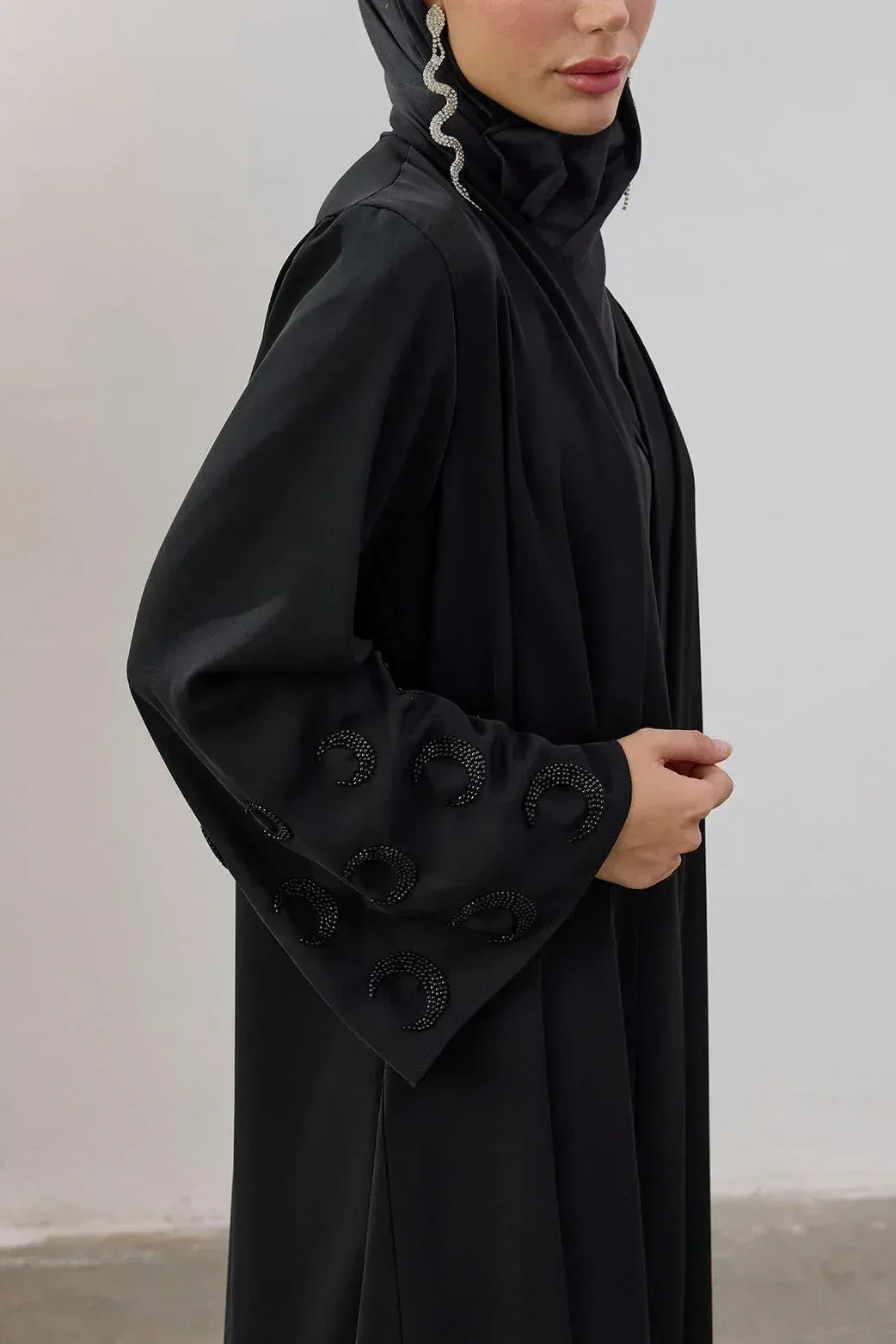 Boncuk Hilal Kol Detay Abaya - VIADEL Atelier