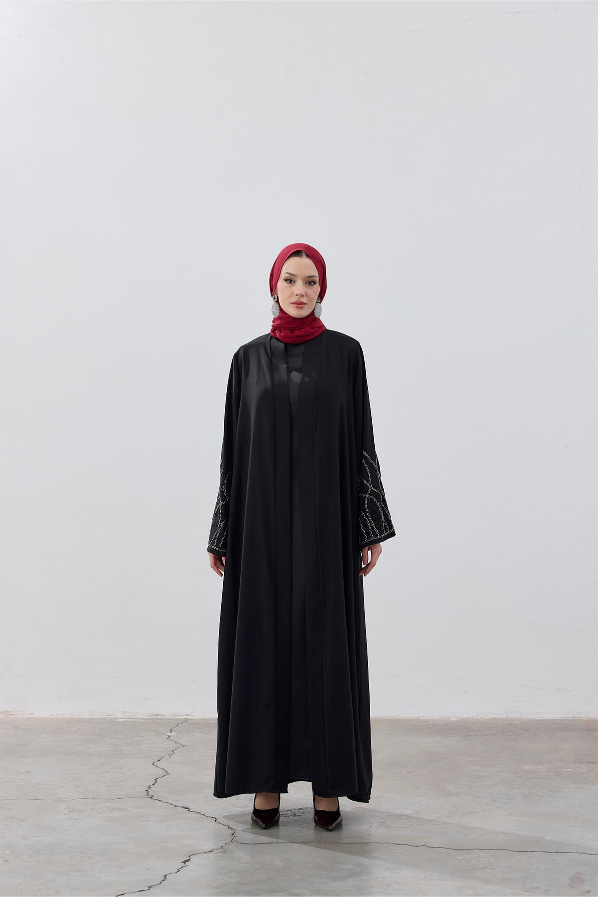 Boncuk Nakışlı Dubai Kumaş Abaya