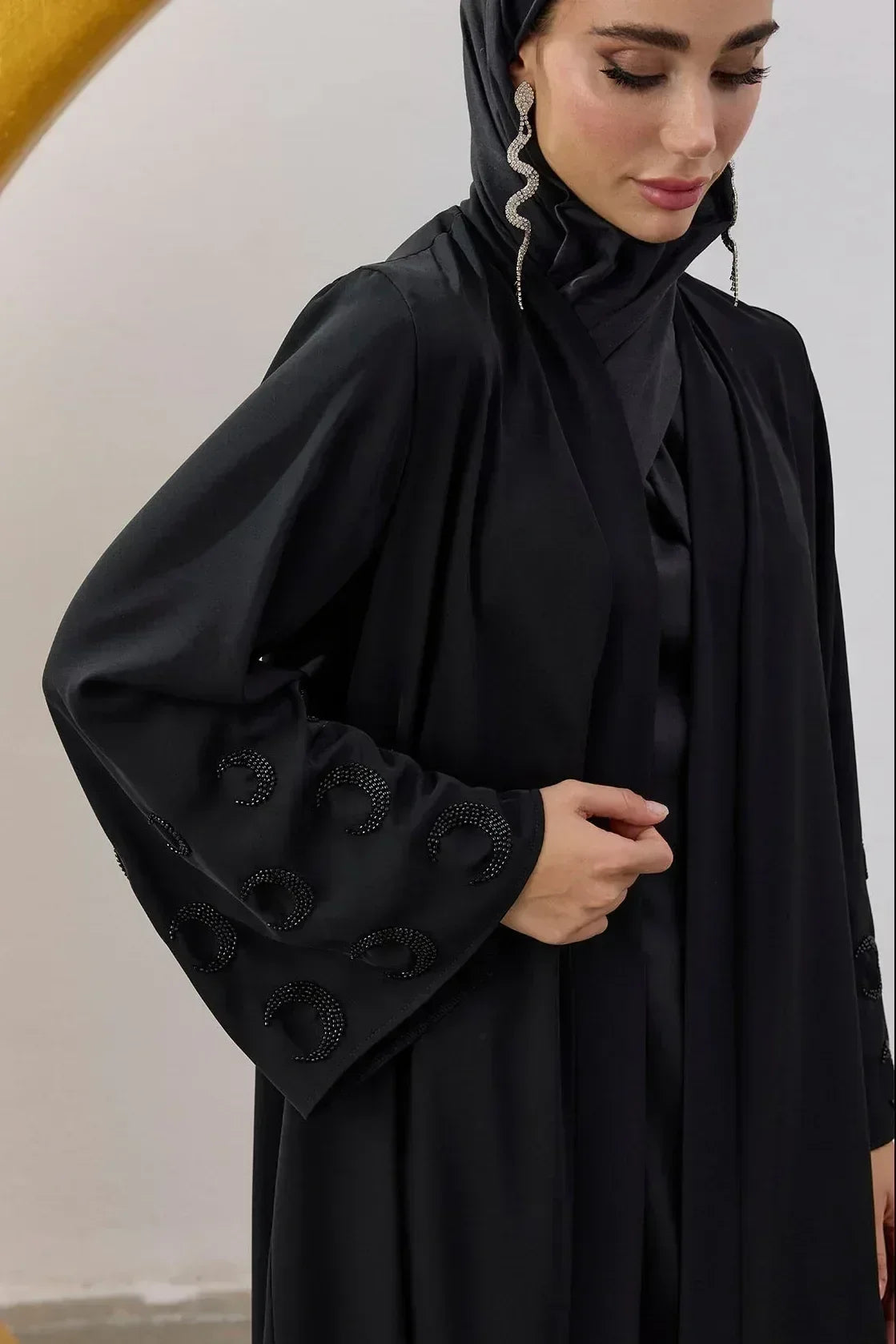 Boncuk Hilal Kol Detay Abaya - VIADEL Atelier
