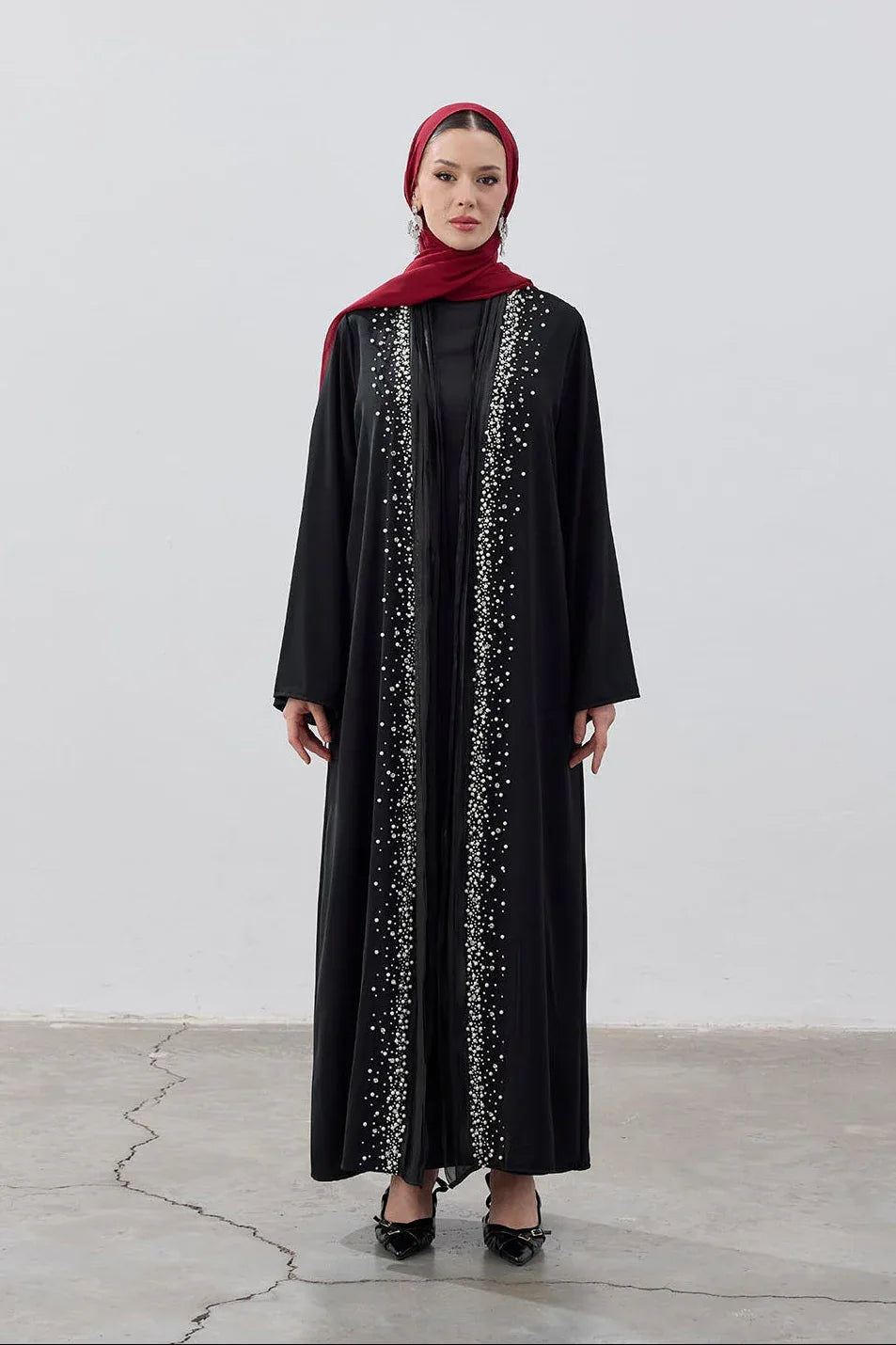 Özel İnci Taş İşlemeli Garni Detay Abaya - VIADEL Atelier