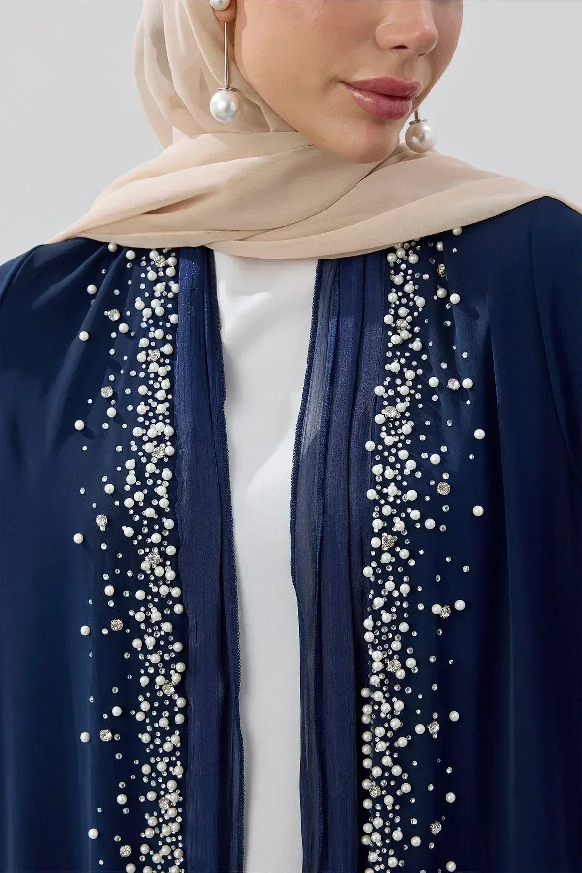 Özel İnci Taş İşlemeli Garni Detay Abaya - VIADEL Atelier