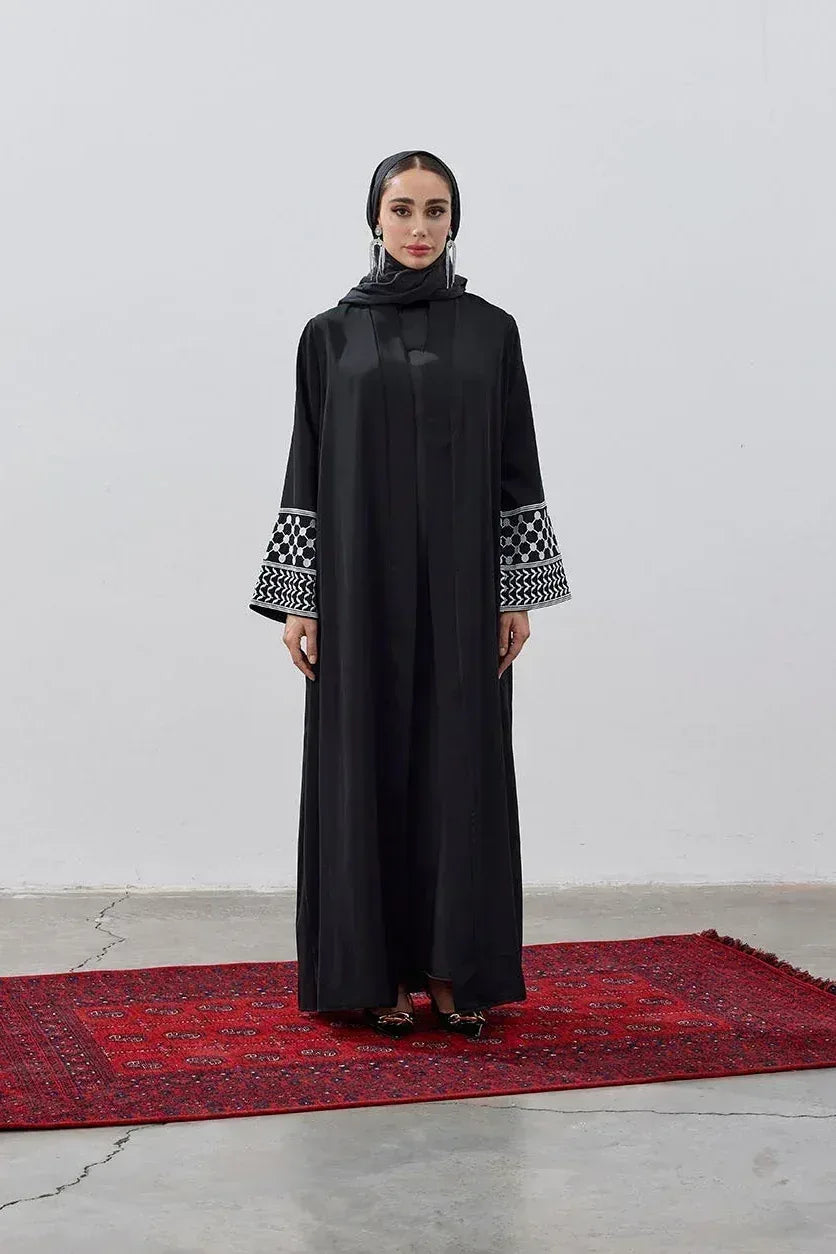 Modern Kefiye Kol Tasarımlı Nakışlı Dubai Kumaş Abaya - VIADEL Atelier