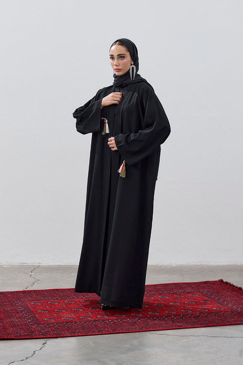 Tasarım Sırt Çiçek Motifli Nakış İşlemeli Abaya