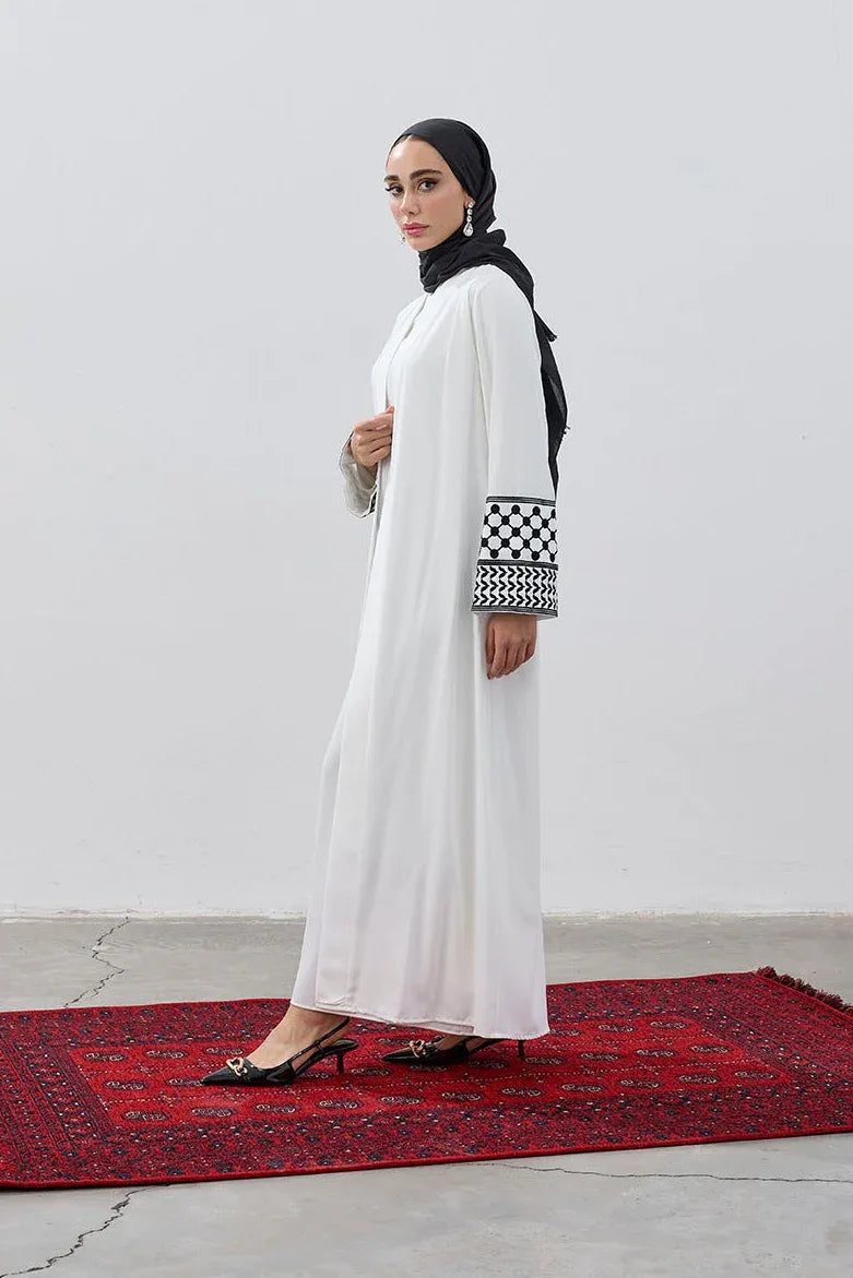 Modern Kefiye Kol Tasarımlı Nakışlı Dubai Kumaş Abaya - VIADEL Atelier