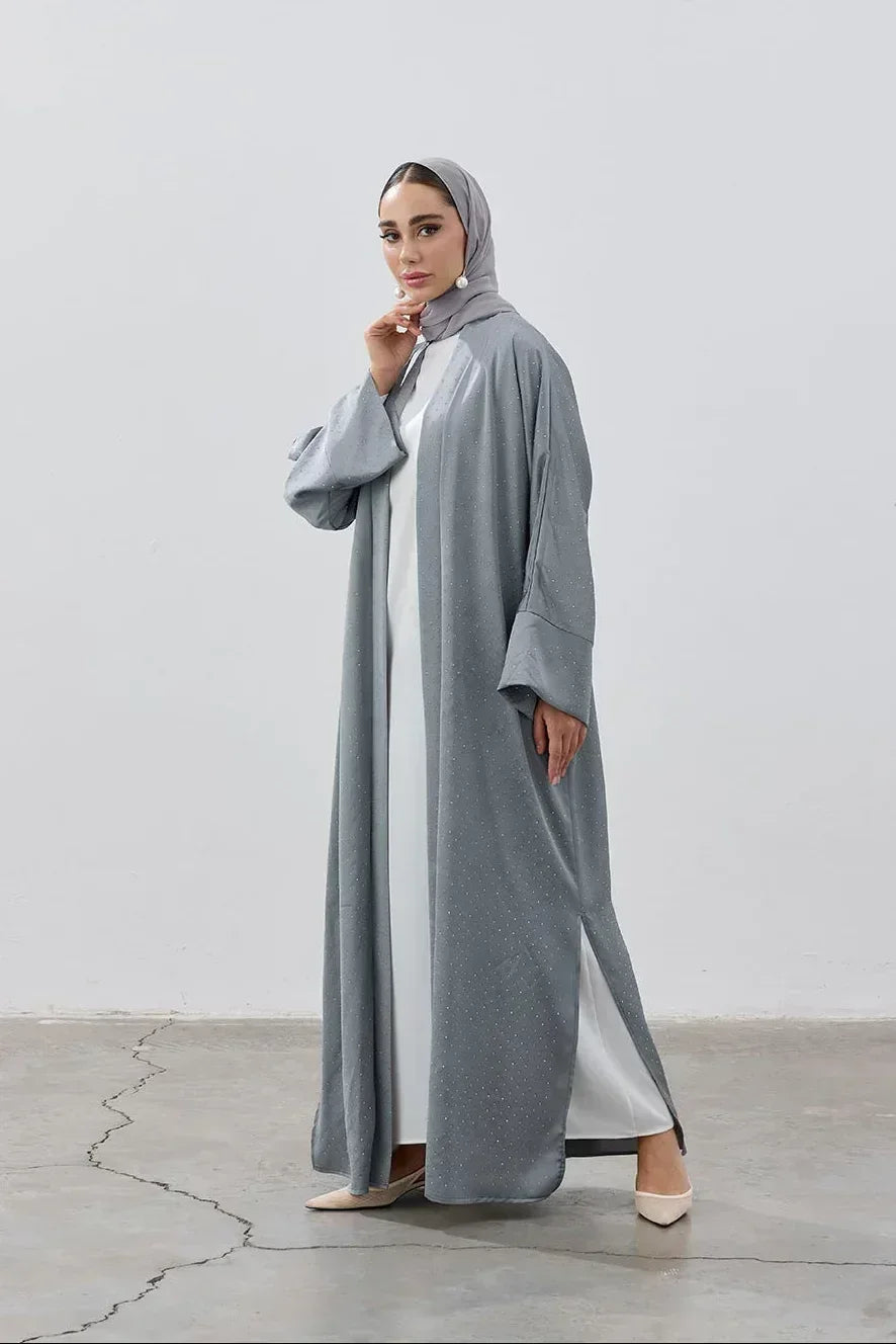 Taşlı Kum Saten Yırtmaçlı Abaya - VIADEL Atelier